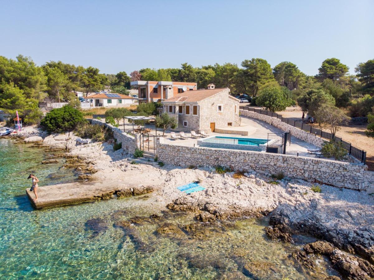 Villa Rudini With Heated Pool Okrug Gornji Zewnętrze zdjęcie