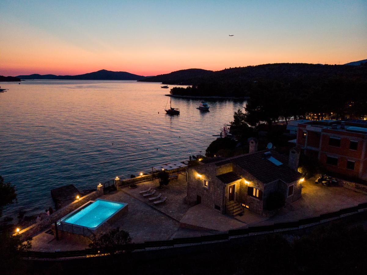 Villa Rudini With Heated Pool Okrug Gornji Zewnętrze zdjęcie