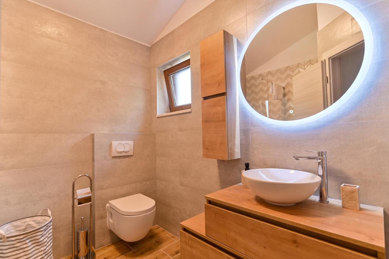 Villa Rudini With Heated Pool Okrug Gornji Zewnętrze zdjęcie