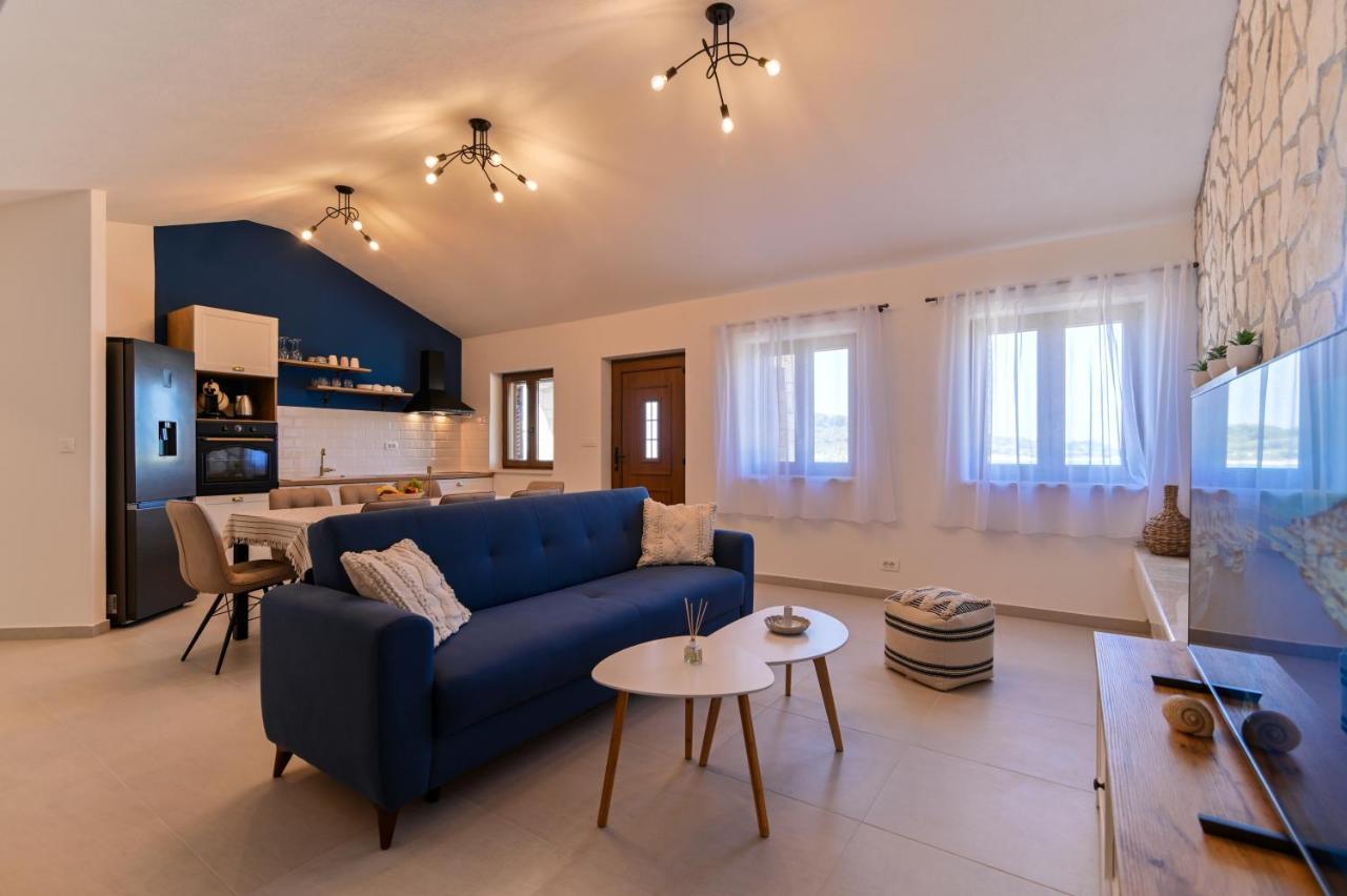 Villa Rudini With Heated Pool Okrug Gornji Zewnętrze zdjęcie