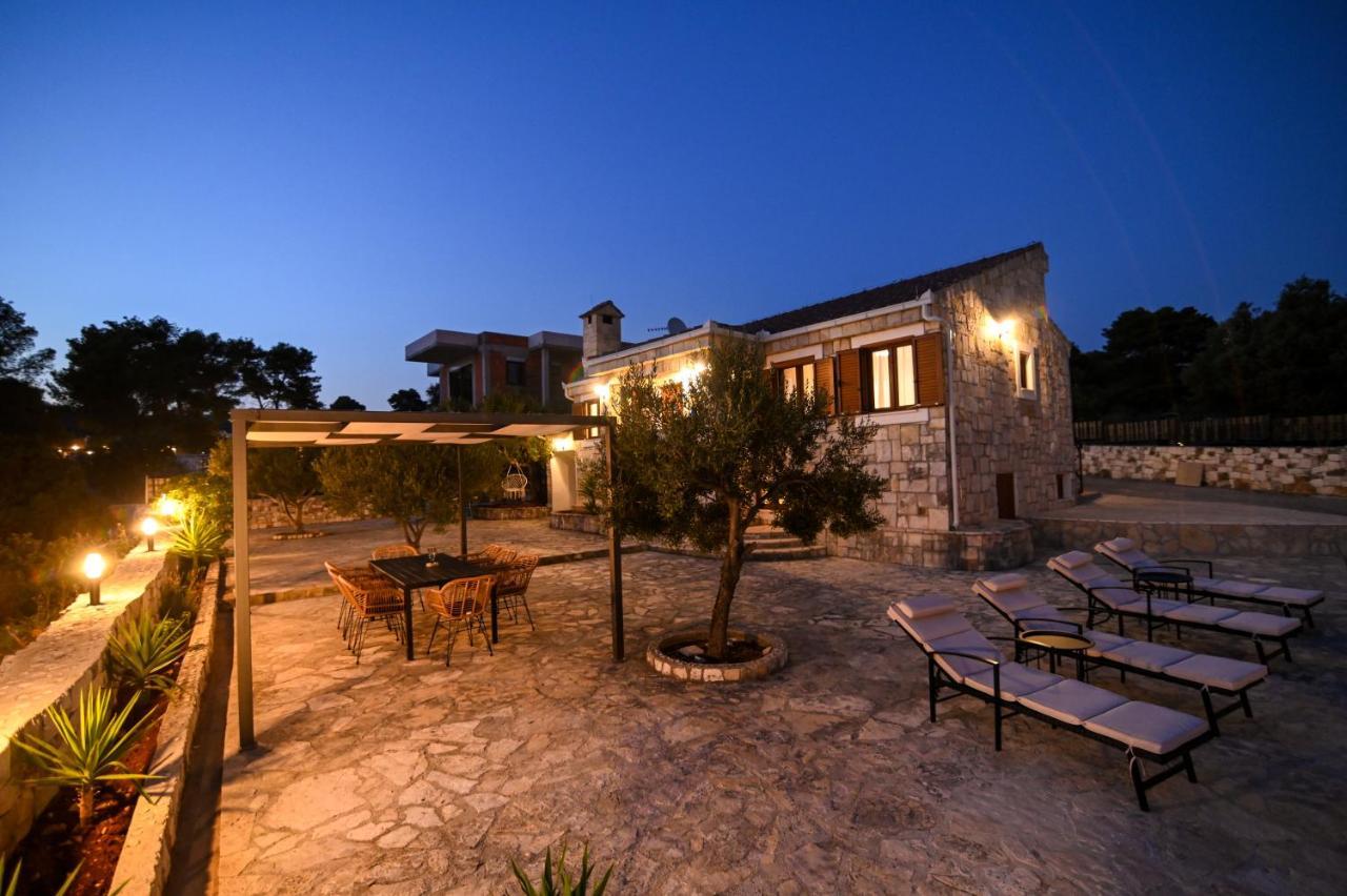 Villa Rudini With Heated Pool Okrug Gornji Zewnętrze zdjęcie