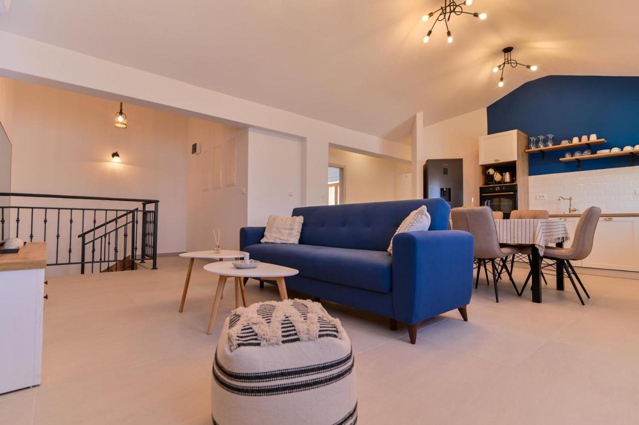 Villa Rudini With Heated Pool Okrug Gornji Zewnętrze zdjęcie