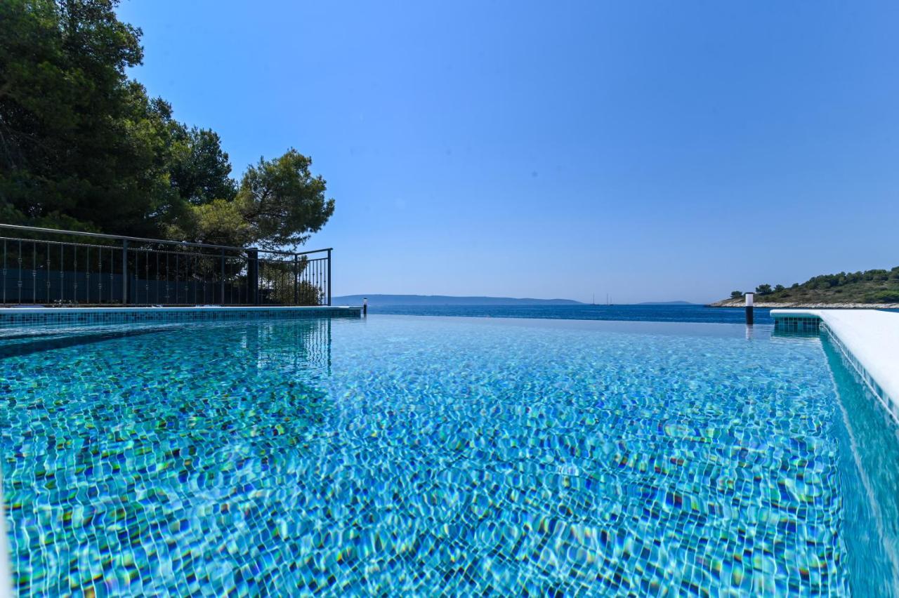 Villa Rudini With Heated Pool Okrug Gornji Zewnętrze zdjęcie