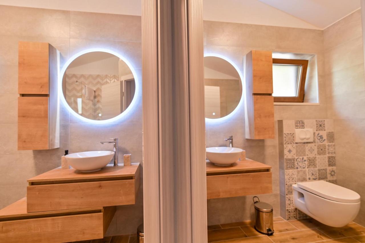 Villa Rudini With Heated Pool Okrug Gornji Zewnętrze zdjęcie