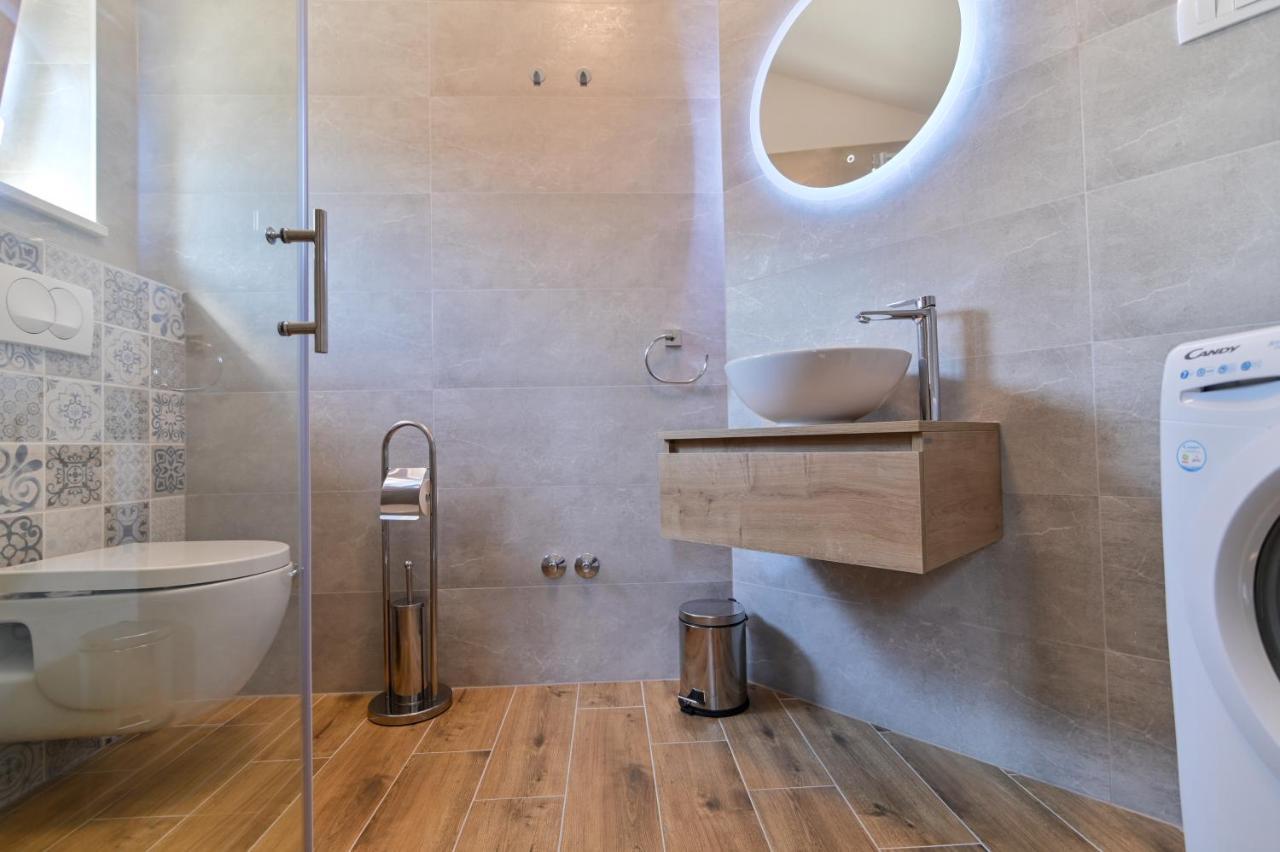 Villa Rudini With Heated Pool Okrug Gornji Zewnętrze zdjęcie