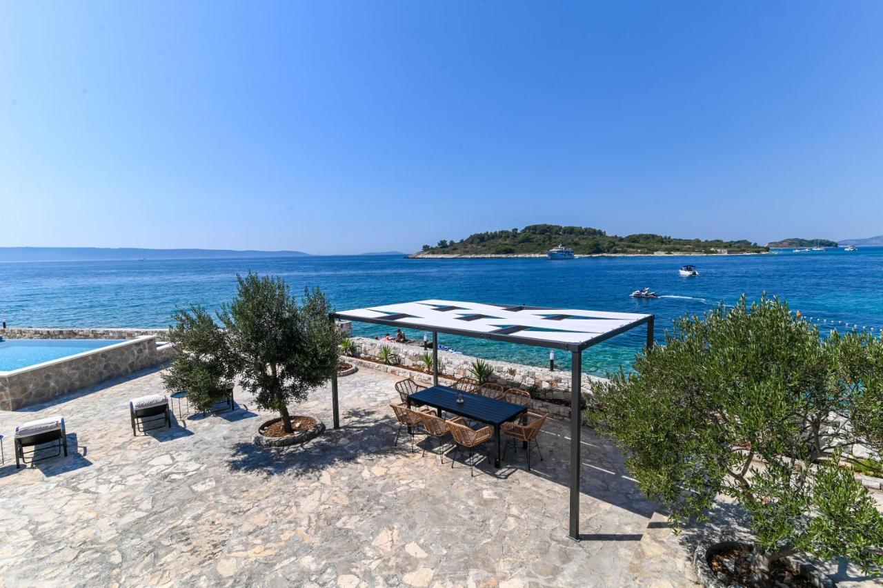 Villa Rudini With Heated Pool Okrug Gornji Zewnętrze zdjęcie