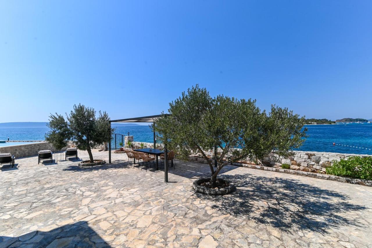 Villa Rudini With Heated Pool Okrug Gornji Zewnętrze zdjęcie
