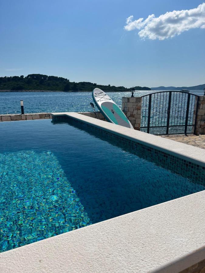 Villa Rudini With Heated Pool Okrug Gornji Zewnętrze zdjęcie
